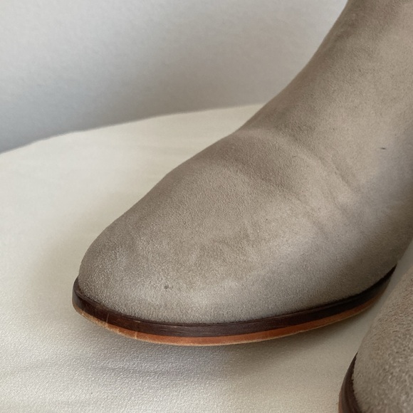 Reaction Kenneth Cole Loop-Y Gores Round Suede - Picture 9 of 12